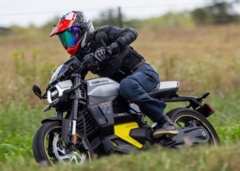 Can-Am promove test drives para as suas motos elétricas