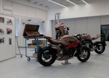 MV Agusta muda o CRC de San Marino para Varese