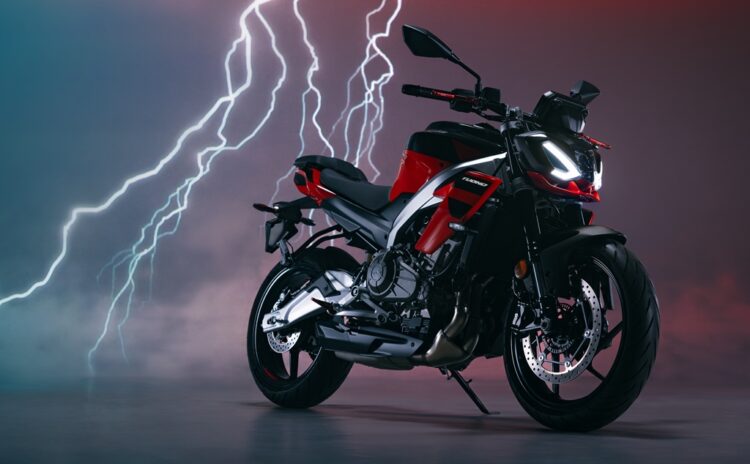 Aprilia Tuono 457 chega ao mercado nacional