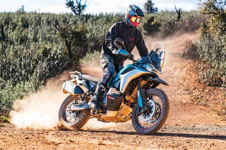 CFMOTO 800 MT-X | Agora é a sério! | Contacto