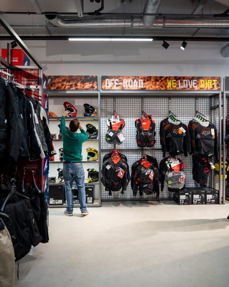 Motocard abre primeira loja no Algarve
