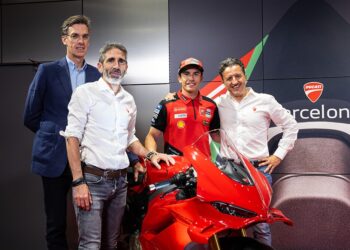 Marc Márquez inaugurou o novo concessionário da Ducati em Barcelona