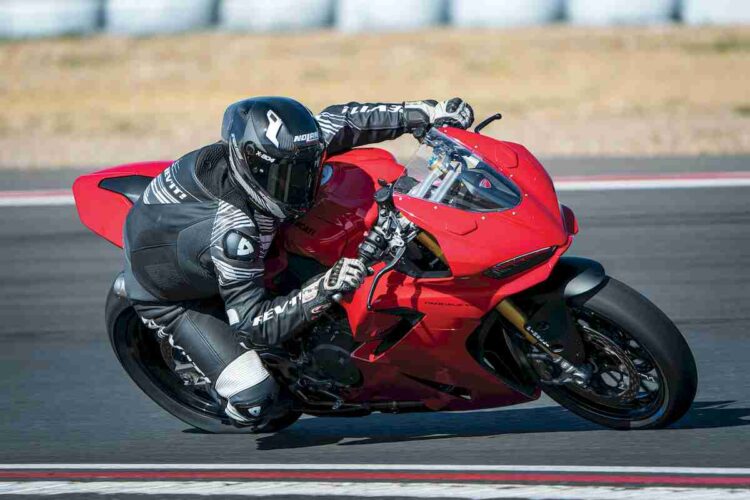 Teste | Capacete NOLAN X-804 RS ULTRA CARBON | Requinte e eficiência