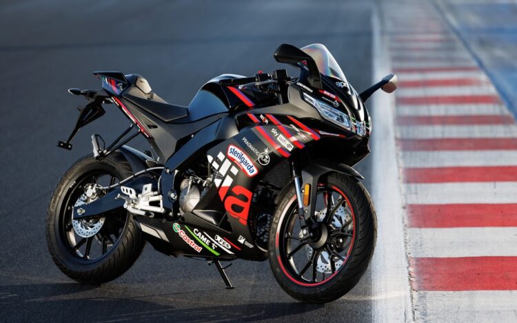 Aprilia RS 125 GP Réplica: Adrenalina de pista Q.B.