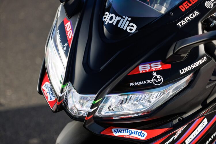 Aprilia RS 125 GP Réplica: Adrenalina de pista Q.B.