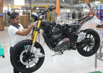 Como a nova lei europeia de reciclagem pode afetar as motos?