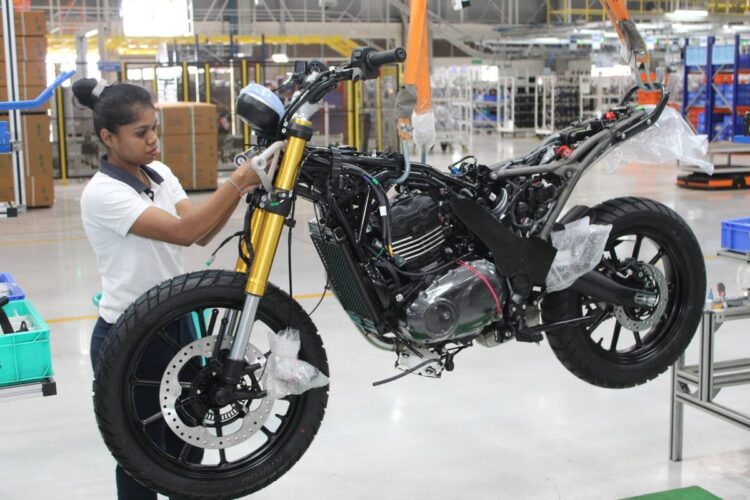 Como a nova lei europeia de reciclagem pode afetar as motos?