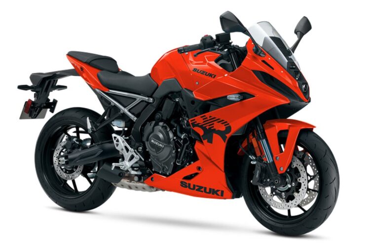 Suzuki GSX-8S e GSX-8R 2026 com novas cores nos EUA