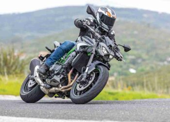 Contacto | Kawasaki Z900 | Cada vez melhor