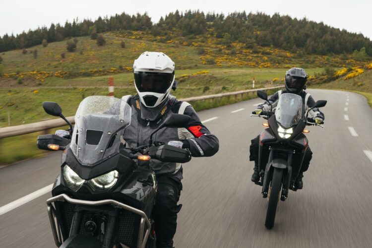 Leatt lança nova gama de capacetes de aventura