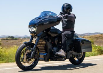 Supermoto | Indian Chieftain PowerPlus by  “Twitch” Stenberg