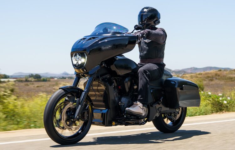 Supermoto | Indian Chieftain PowerPlus by  “Twitch” Stenberg