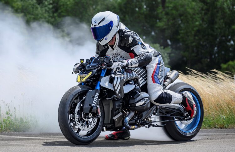 BMW R 1300 R “TITAN”: Um felino pronto a atacar!