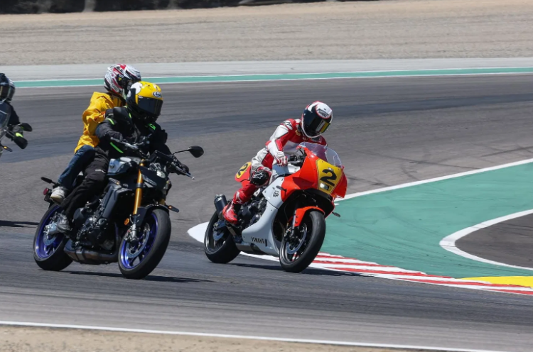 Wayne Rainey volta a pilotar em Laguna Seca