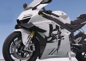 ZXJC 820RR: Tricilíndrica chinesa com 150 CV e 299 km/h!