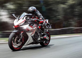 Zontes ZT703-RR | Ansiada tricilíndrica está a chegar ao mercado