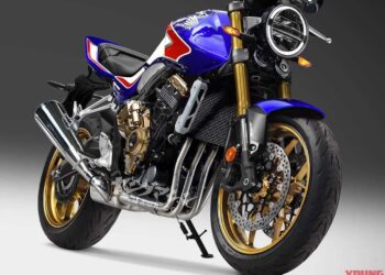 Nova Honda CB400 Super Four 2026 com eClutch