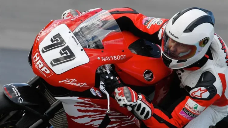 Honda Fireblade de Schumacher vendida por valor surpreendente