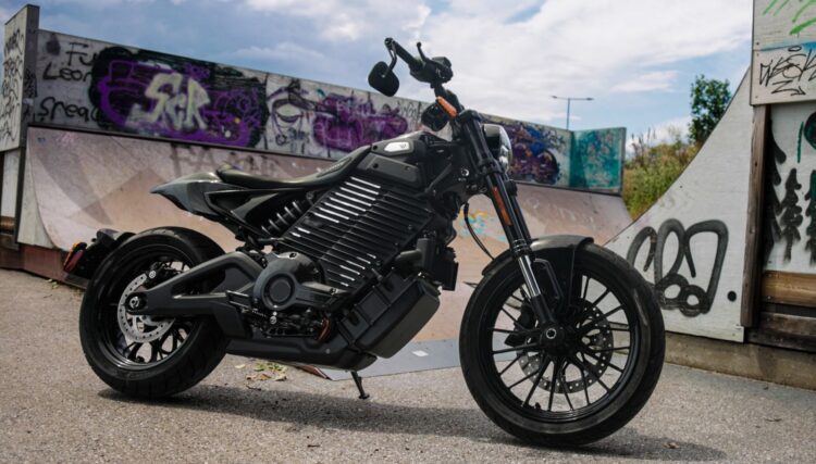 Contacto | LiveWire S2 Mulholland |O que uma e-cruiser pode fazer?