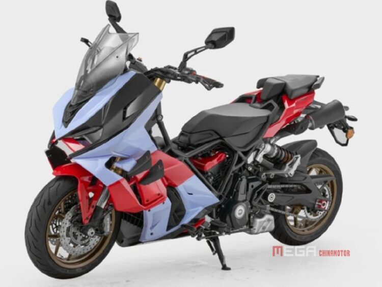 QJMotor QJ700-8K | Atrás dos Grandes