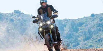 Contacto | Voge 625 DSX | Império do Meio