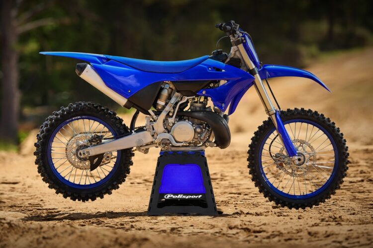 Novos kits de plásticos Polisport para Yamaha YZ e YZF
