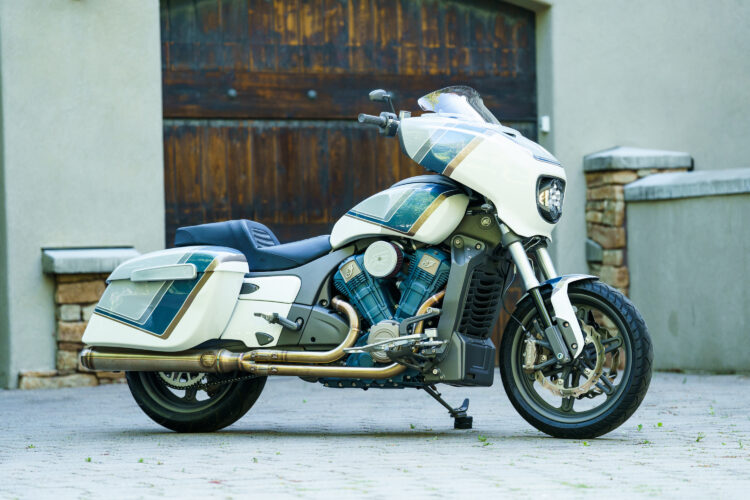 Indian e Forever Rad revelam Chieftain PowerPlus personalizada