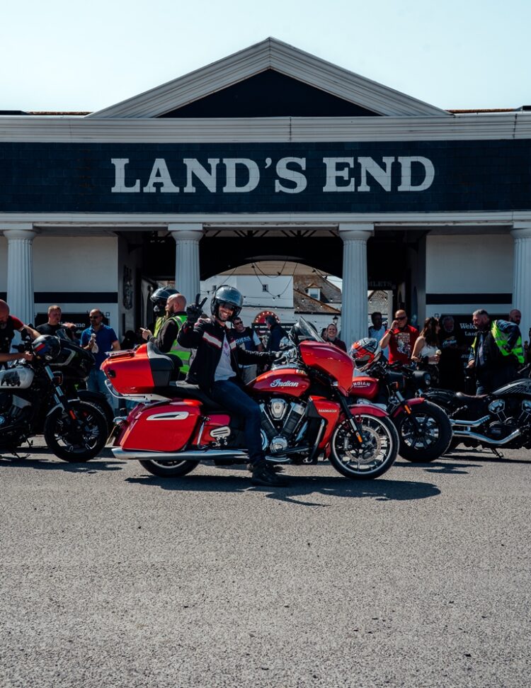 Motociclistas da Indian celebram o Rally Nacional 2025 na Cornualha