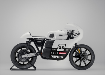 RGNT estreia primeira moto elétrica em competição na Suécia