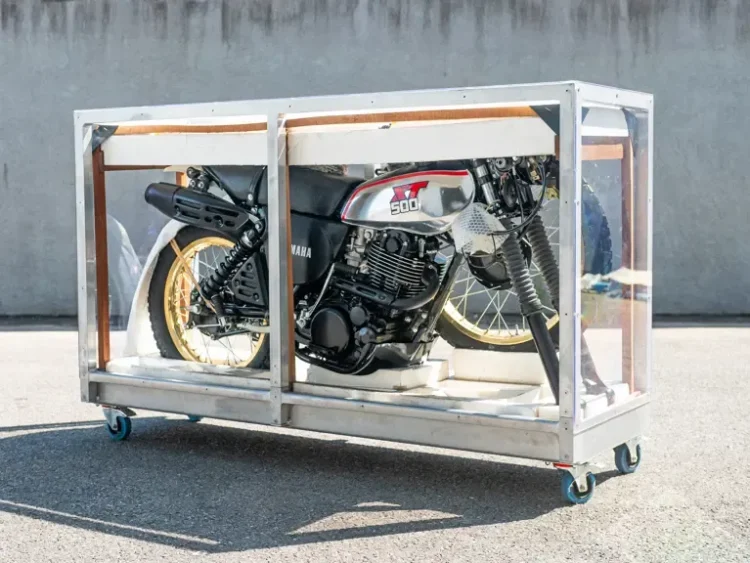Yamaha XT500 de 1988 “em caixa” vai a leilão na Alemanha