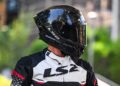 LS2 Dragon: capacete desportivo em carbono acessivel