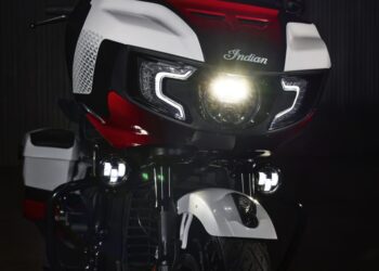 Indian esconde radar dentro do farol e mantém o estilo intocado