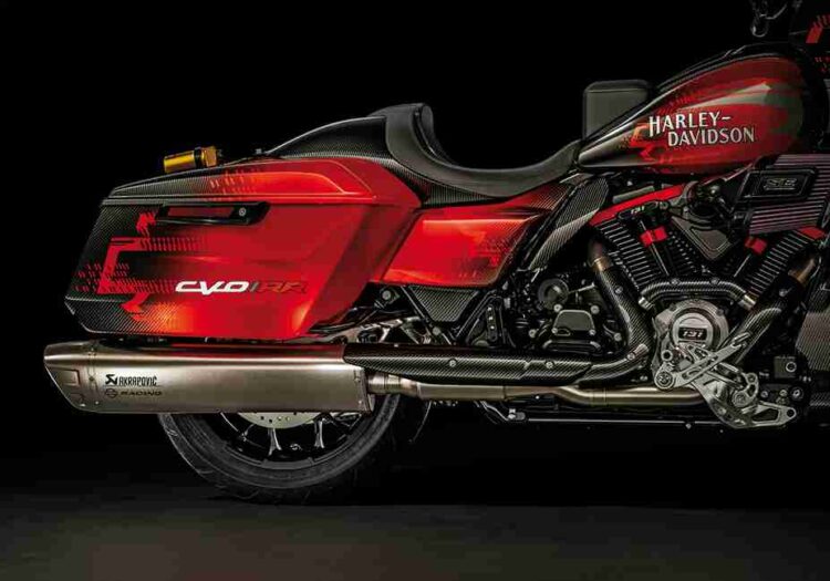 Supermoto | Harley-Davidson CVO Road Glide RR | Um “monstro” de circuito