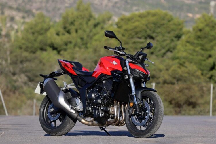 Honda CB1000 Hornet SP eleita Moto do Ano pela Motorcycle News