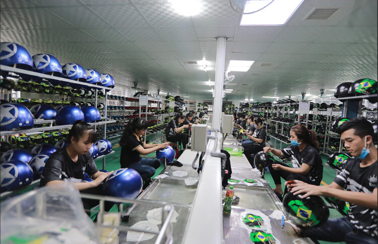 China, o gigante dos capacetes