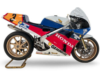 Duas Honda ex-Joey Dunlop vão a leilão