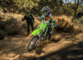 Nova Kawasaki KLX140 para júniores