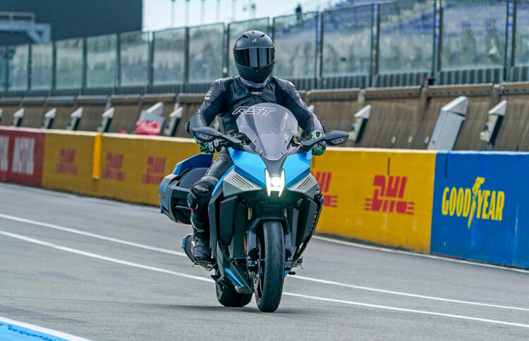 Kawasaki no Simpósio do Hidrogénio em Le Mans