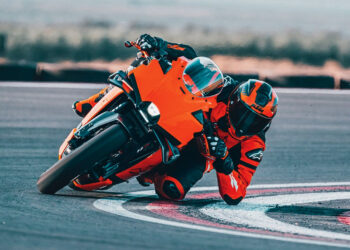 Nova KTM 990 RC R chega no Outono de 2025