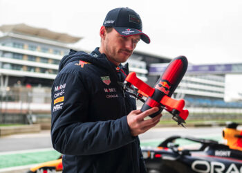 Drone versus KTM de Grande Prémio no Red Bull Ring