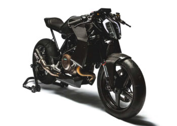 Charles Leclerc vende a sua Husqvarna