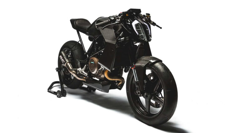 Charles Leclerc vende a sua Husqvarna