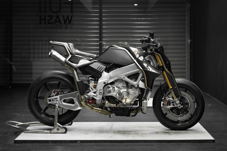 Supermotos | RoughRSV4 | De superbike a uma streetfighter atrevida