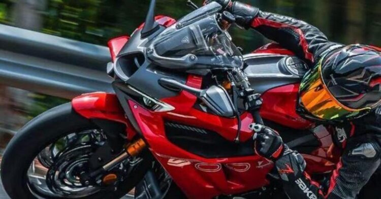 Voge RR500S | Voge lança uma desportiva média surpreendente