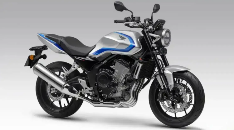 Honda CB 500 Super Four: 80 cv, embraiagem automática e estética retro-futurista