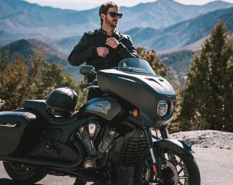 A Indian Motorcycle esconde o farol de radar