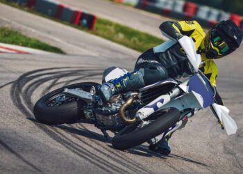 Husqvarna FS 450 2026: O puro conceito Supermotard