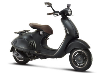A Vespa projetada por Giorgio Armani