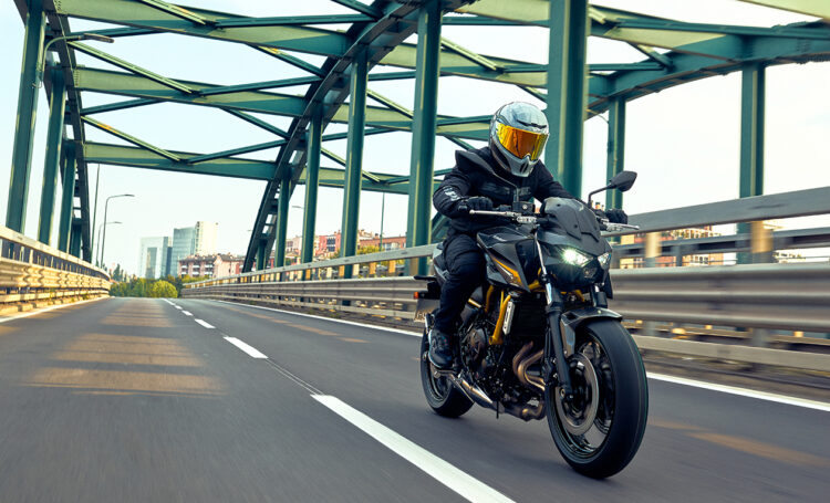 Suba de nível com a nova Z650 S