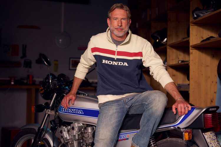 Honda mostra gama vestuário